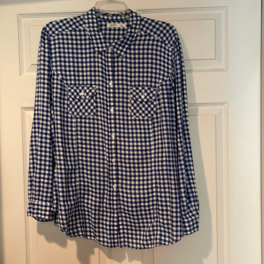 20% off 💲Old Navy checkered blouse